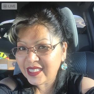 Meet your Posher, Regina